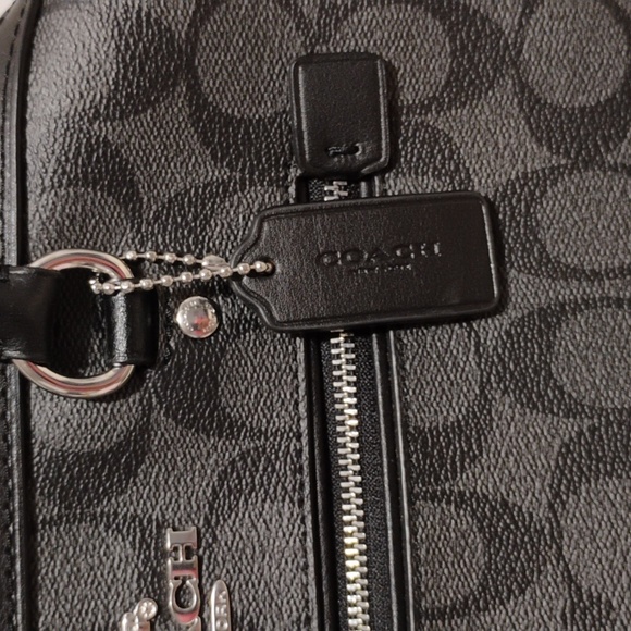 SALE! NWT Coach Signature Graphic Black Bag W Strap - Picture 5 of 10